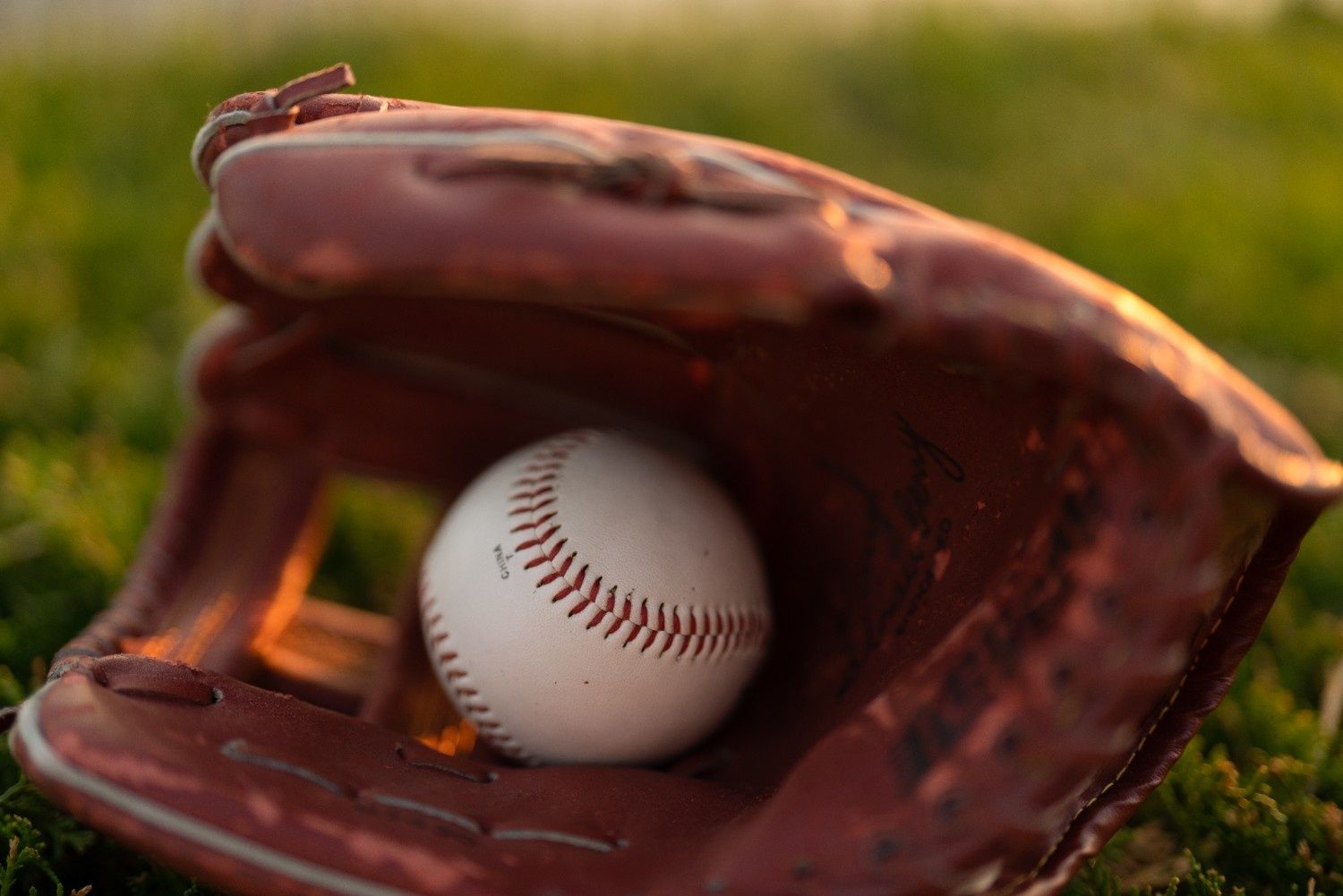 Blue Jays vs Mariners Player Prop Predictions – ALCS Game 3